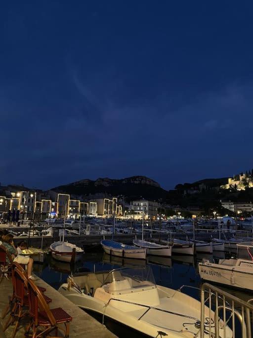 La Savinienne De Cassis- 5Mn Port Plage Face Mer Экстерьер фото